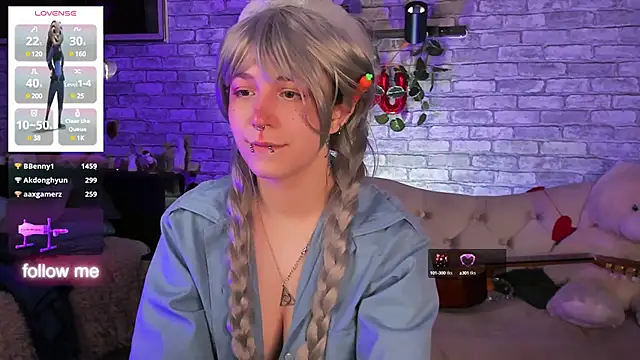 Alex Howell online show from March 2025 03:40:01 AM