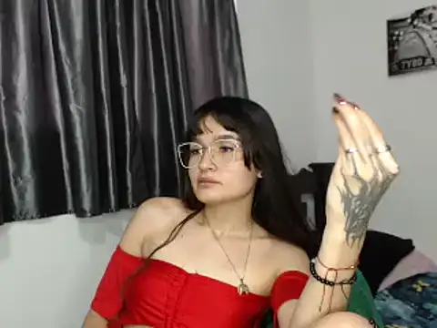 Snapshot of saritapretyy chatting on January 2025 09:05:02 PM saritapretyy online show from January 2025 09:05:02 PM