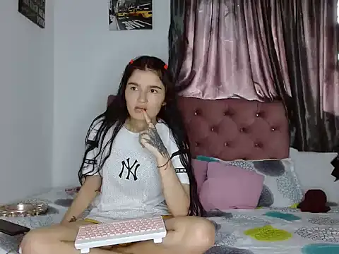 Snapshot of saritapretyy chatting on September 2025 08:41:01 PM saritapretyy online show from September 2025 08:41:01 PM