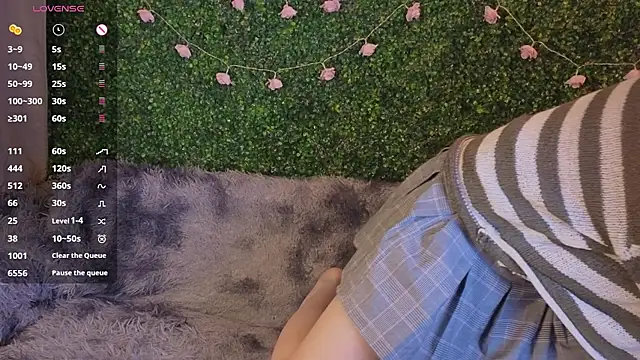 EkaterinaUpple online show from April 2026 05:29:01 PM