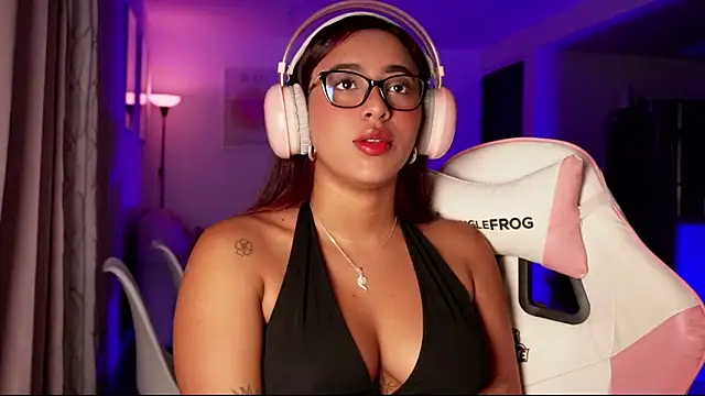 MavyStar online show from February 2026 12:12:01 AM