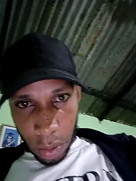 Snapshot of Sur1711 chatting on February 2026 02:10:01 AM Sur1711 online show from February 2026 02:10:01 AM