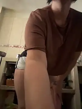 karenlennox1 online show from December 2025 07:00:01 PM