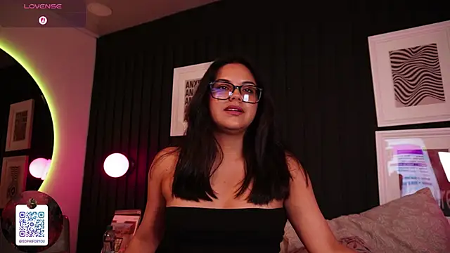 Snapshot of Sophia_wilsonn_ chatting on April 2026 01:41:02 PM Sophia wilsonn online show from April 2026 01:41:02 PM