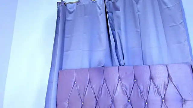 Ashley piinkk  online show from February 2025 04:59:02 AM