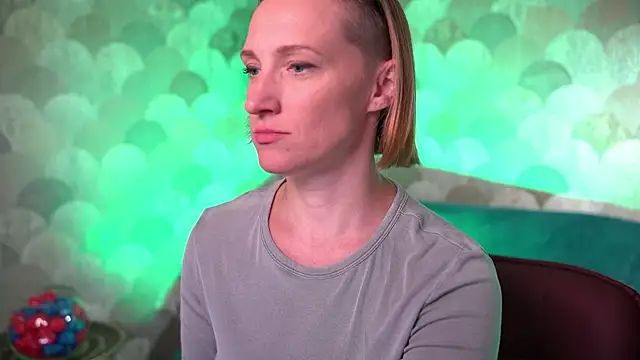 UmaTruewoman online show from December 2025 05:49:01 AM