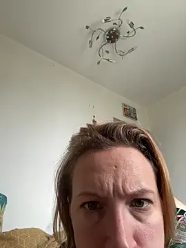 Snapshot of UmaTruewoman chatting on June 2026 05:34:02 AM UmaTruewoman online show from June 2026 05:34:02 AM