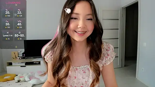 Fluffy Rose online show from April 2026 04:24:02 AM