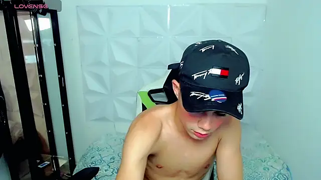 Snapshot of bby_santi chatting on December 2024 07:34:02 PM bby santi online show from December 2024 07:34:02 PM