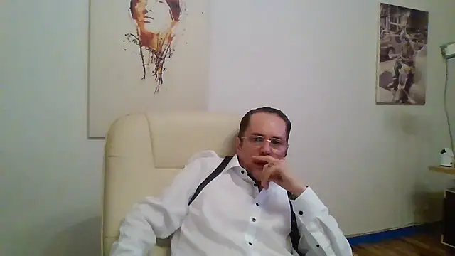 Snapshot of Minm666 chatting on February 2025 11:00:01 PM Minm666 online show from February 2025 11:00:01 PM