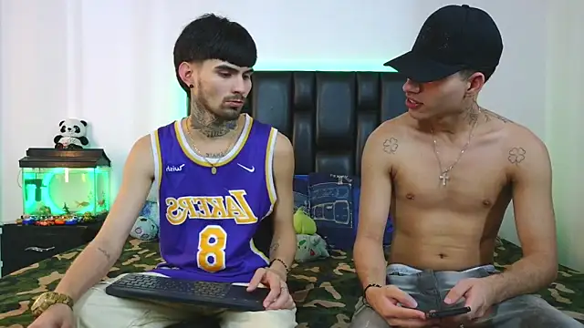 Snapshot of Brutal_Sex_Fucking chatting on February 2026 08:43:01 PM Brutal Sex Fucking online show from February 2026 08:43:01 PM