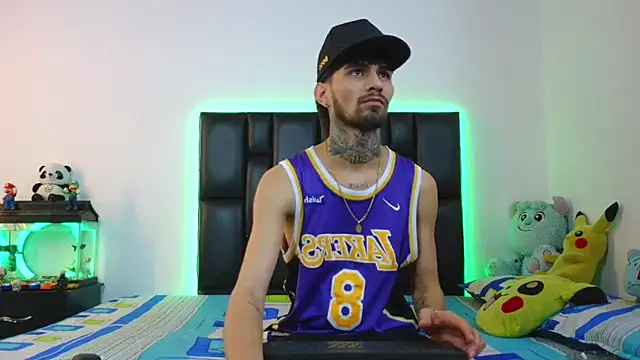Snapshot of Brutal_Sex_Fucking chatting on June 2026 11:14:02 PM Brutal Sex Fucking online show from June 2026 11:14:02 PM