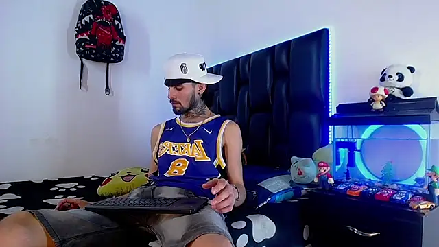 Snapshot of Brutal_Sex_Fucking chatting on July 2026 12:48:01 AM Brutal Sex Fucking online show from July 2026 12:48:01 AM