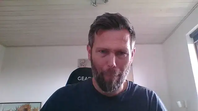 Snapshot of Gotta1 chatting on October 2025 12:46:01 PM Gotta1 online show from October 2025 12:46:01 PM