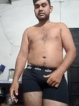 travieso2893 online show from November 2025 06:45:01 AM