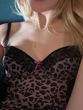 Lolitaxlola online show from January 2025 02:36:02 PM