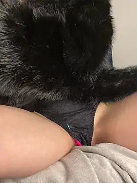 Lolitaxlola online show from April 2026 06:41:01 PM