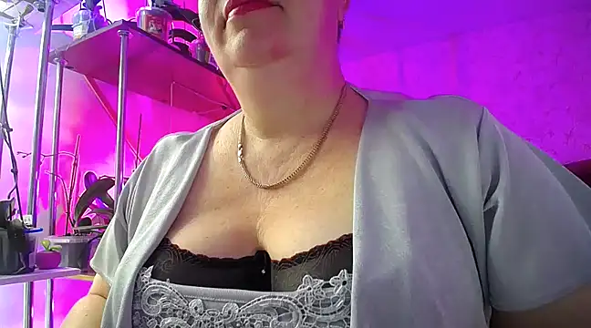 Snapshot of _Sweet_Woman chatting on January 2025 04:06:02 AM  Sweet Woman online show from January 2025 04:06:02 AM