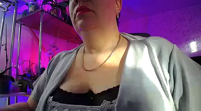 Snapshot of _Sweet_Woman chatting on February 2025 01:39:02 PM  Sweet Woman online show from February 2025 01:39:02 PM