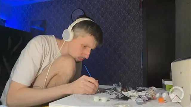 Aki-Laky online show from December 2025 09:44:02 PM