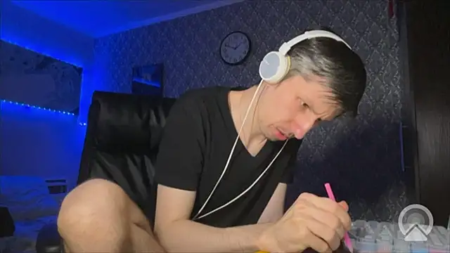 Aki-Laky online show from March 2026 08:49:01 PM