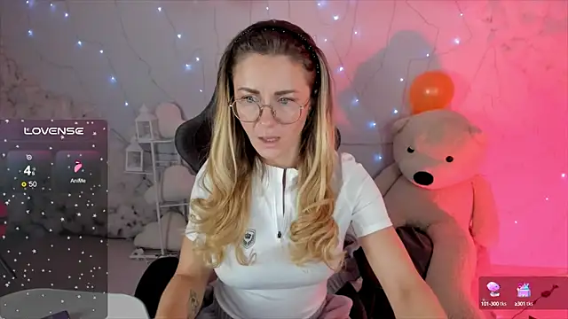 LadyIzabel online show from February 2025 05:41:01 AM