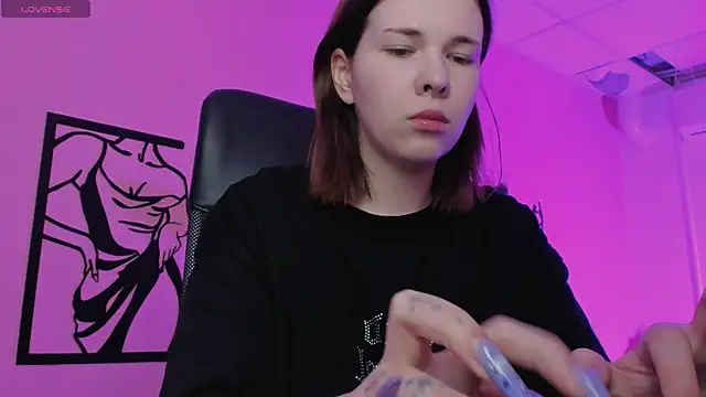 AliceSunday online show from February 2025 01:59:02 PM