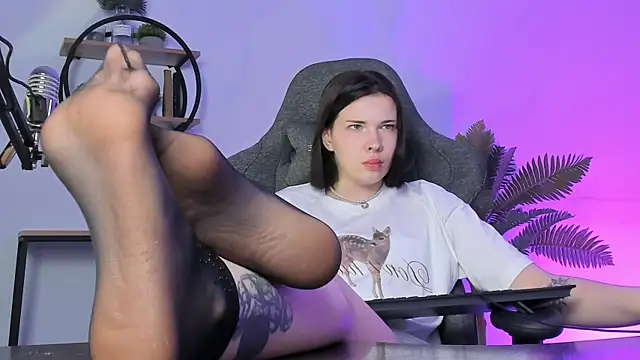 AliceSunday online show from March 2025 04:02:02 PM