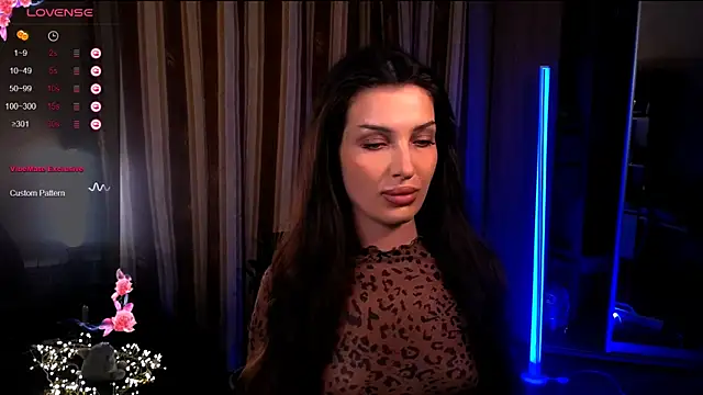 Snapshot of Laura_Bess chatting on April 2026 11:05:02 PM Laura Bess online show from April 2026 11:05:02 PM