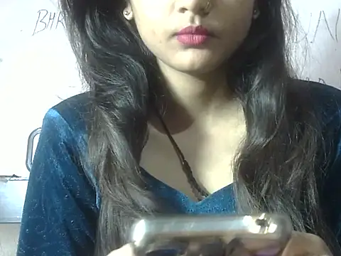 Snapshot of Aayesha chatting on February 2026 04:55:01 AM Aayesha online show from February 2026 04:55:01 AM