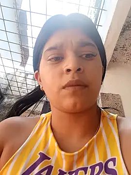 naughty-girl01 online show from January 2025 06:45:01 PM