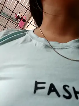 naughty-girl01 online show from February 2025 01:33:01 PM