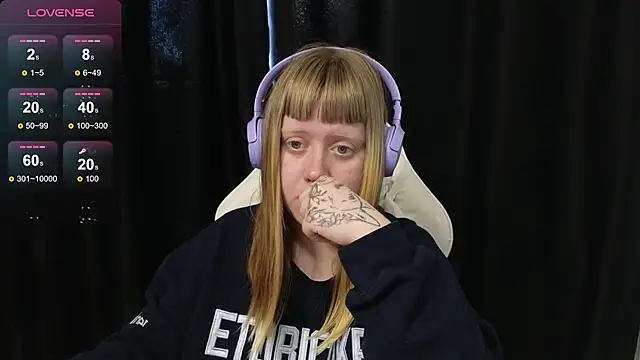 June shy0 online show from April 2026 07:11:01 AM