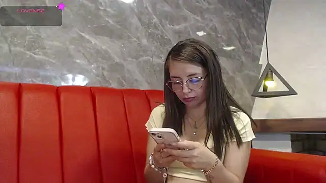  isaabellaa online show from March 2025 02:45:01 PM