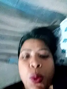 Snapshot of Queen_suman chatting on December 2024 02:41:02 PM Queen suman online show from December 2024 02:41:02 PM