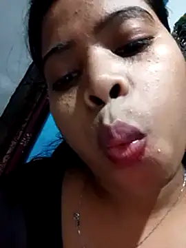Snapshot of Queen_suman chatting on December 2024 08:08:02 AM Queen suman online show from December 2024 08:08:02 AM