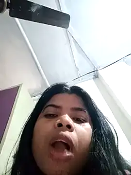 Snapshot of Queen_suman chatting on January 2025 05:02:01 AM Queen suman online show from January 2025 05:02:01 AM