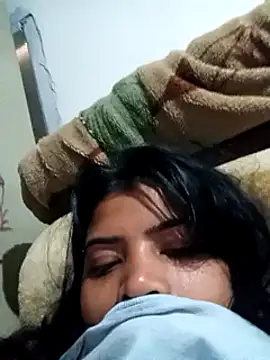 Snapshot of Queen_suman chatting on February 2025 03:31:01 AM Queen suman online show from February 2025 03:31:01 AM