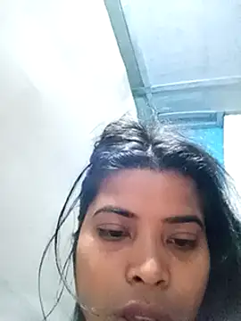 Snapshot of Queen_suman chatting on February 2025 03:04:02 PM Queen suman online show from February 2025 03:04:02 PM