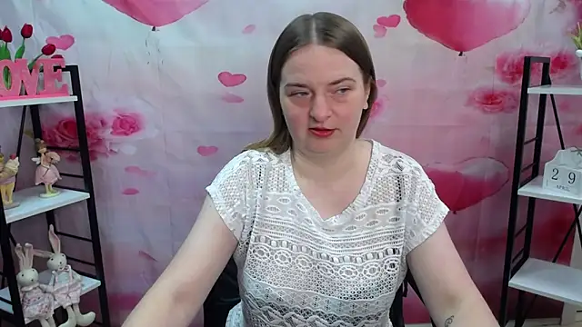 Snapshot of FreyaDak chatting on April 2026 05:30:01 PM FreyaDak online show from April 2026 05:30:01 PM