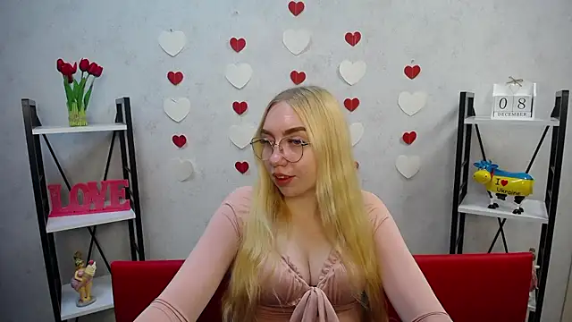 Snapshot of BeatriceFly chatting on December 2024 03:24:02 PM BeatriceFly online show from December 2024 03:24:02 PM