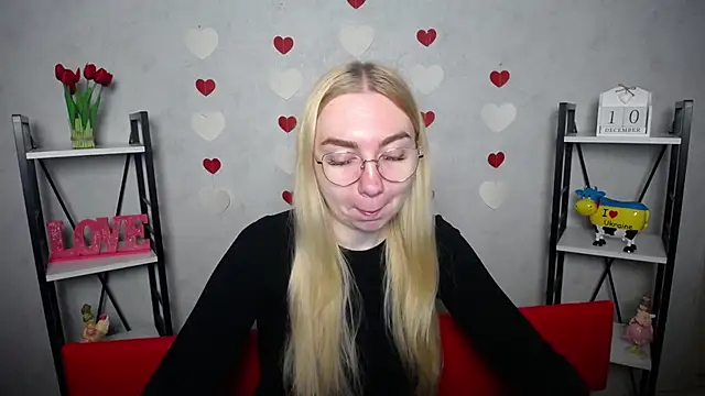 Snapshot of BeatriceFly chatting on December 2024 06:14:02 AM BeatriceFly online show from December 2024 06:14:02 AM