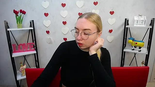 Snapshot of BeatriceFly chatting on December 2024 06:03:02 AM BeatriceFly online show from December 2024 06:03:02 AM