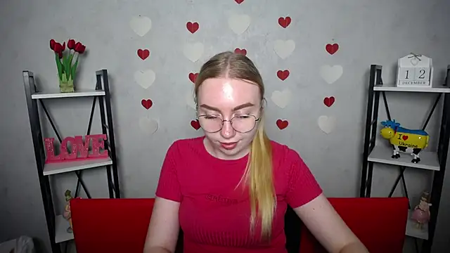 Snapshot of BeatriceFly chatting on December 2024 03:16:02 PM BeatriceFly online show from December 2024 03:16:02 PM