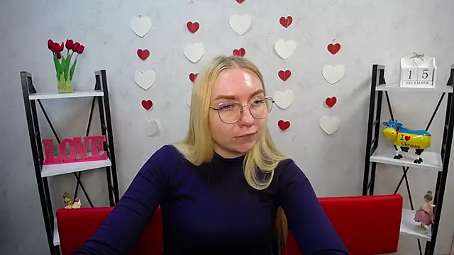 Snapshot of BeatriceFly chatting on December 2024 07:46:01 AM BeatriceFly online show from December 2024 07:46:01 AM