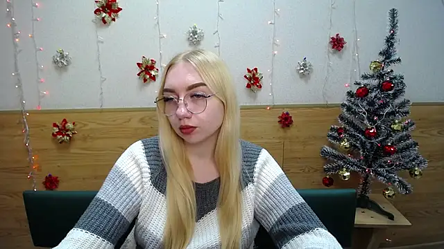 Snapshot of BeatriceFly chatting on December 2024 10:23:02 AM BeatriceFly online show from December 2024 10:23:02 AM