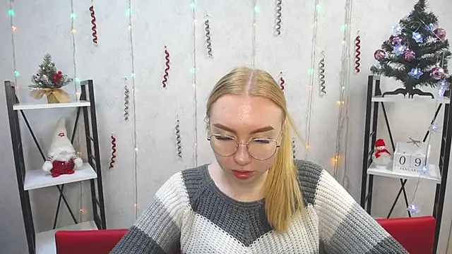 Snapshot of BeatriceFly chatting on January 2025 12:41:01 PM BeatriceFly online show from January 2025 12:41:01 PM