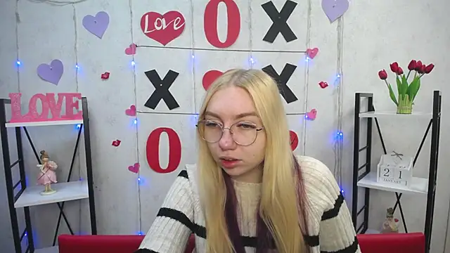 Snapshot of BeatriceFly chatting on January 2025 06:20:02 AM BeatriceFly online show from January 2025 06:20:02 AM