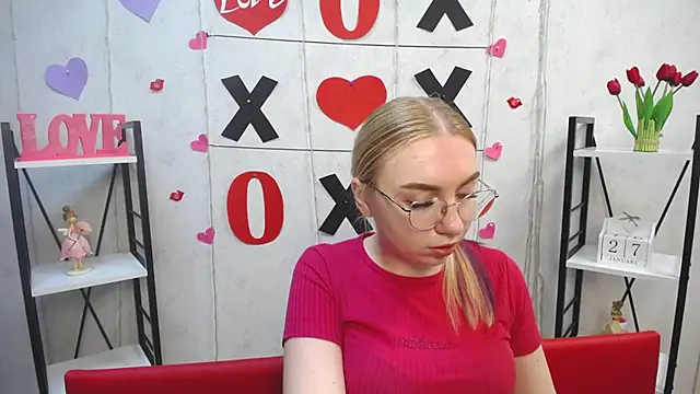 Snapshot of BeatriceFly chatting on January 2025 12:37:01 PM BeatriceFly online show from January 2025 12:37:01 PM