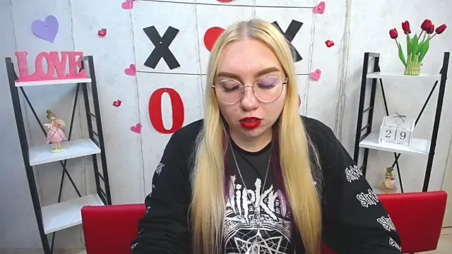 Snapshot of BeatriceFly chatting on January 2025 03:15:01 PM BeatriceFly online show from January 2025 03:15:01 PM